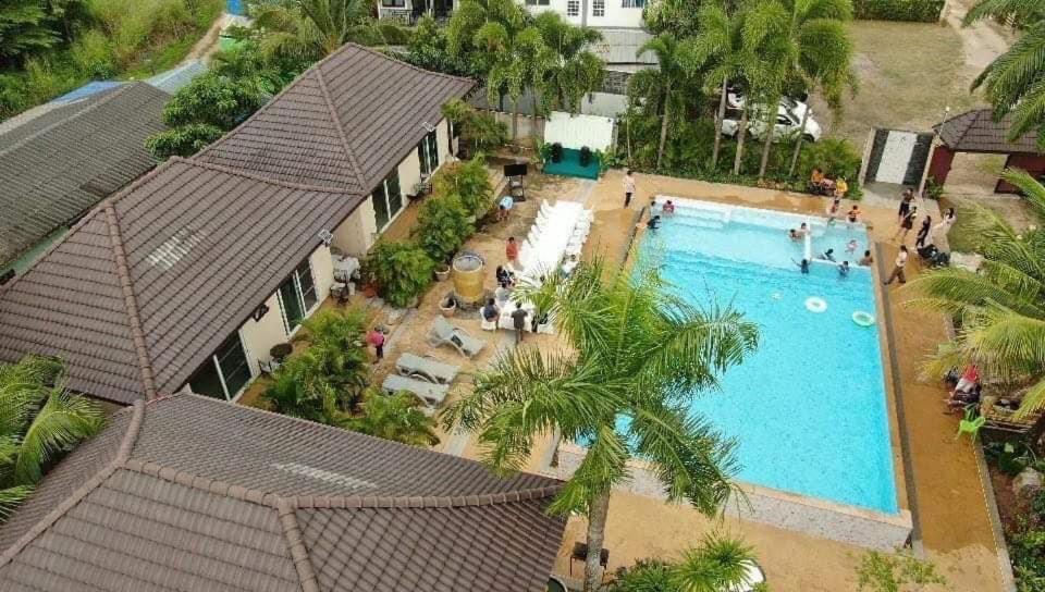 Thip Siam Village Ao Nam Mao Exterior photo